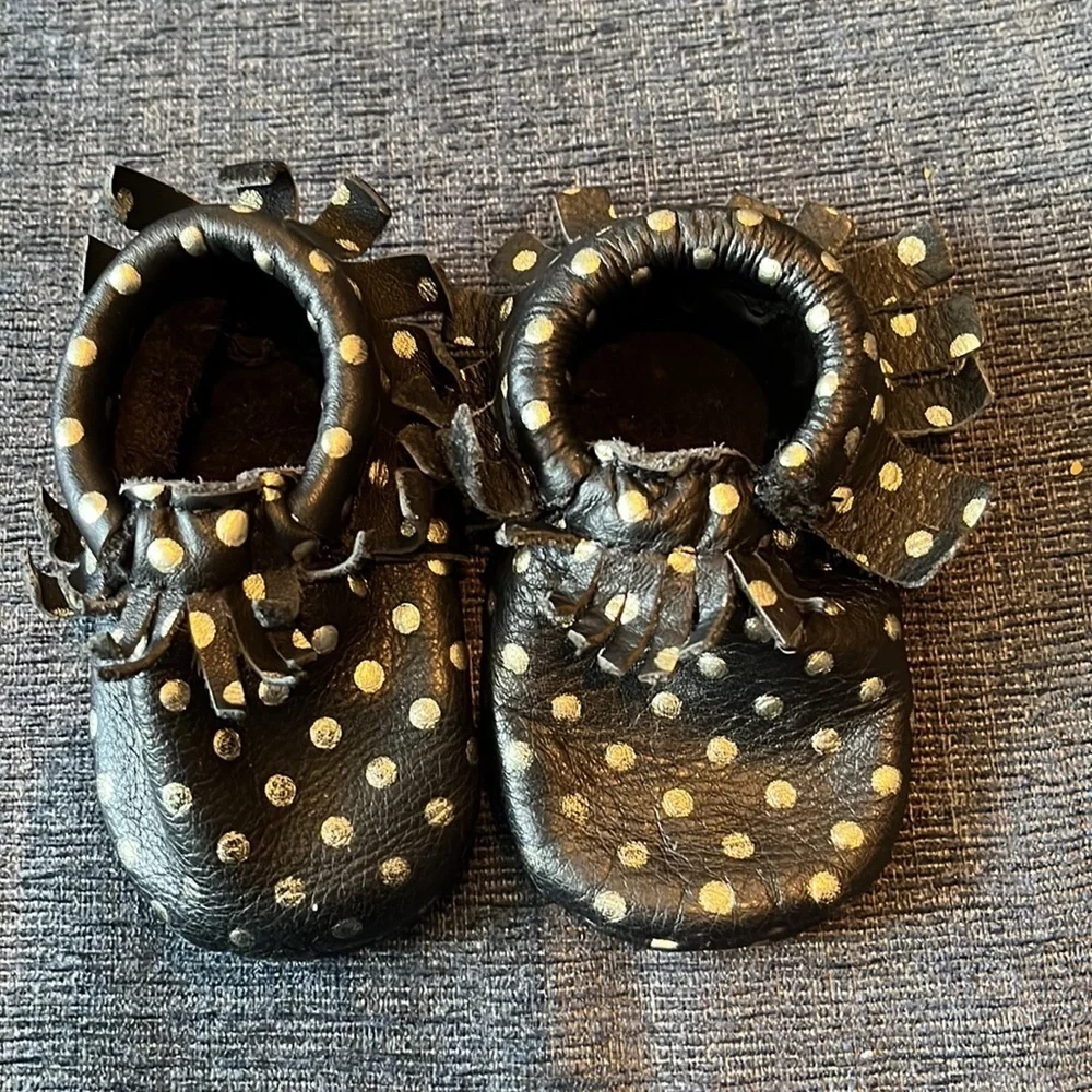 FRESHLY PICKED polka dot booties size 2